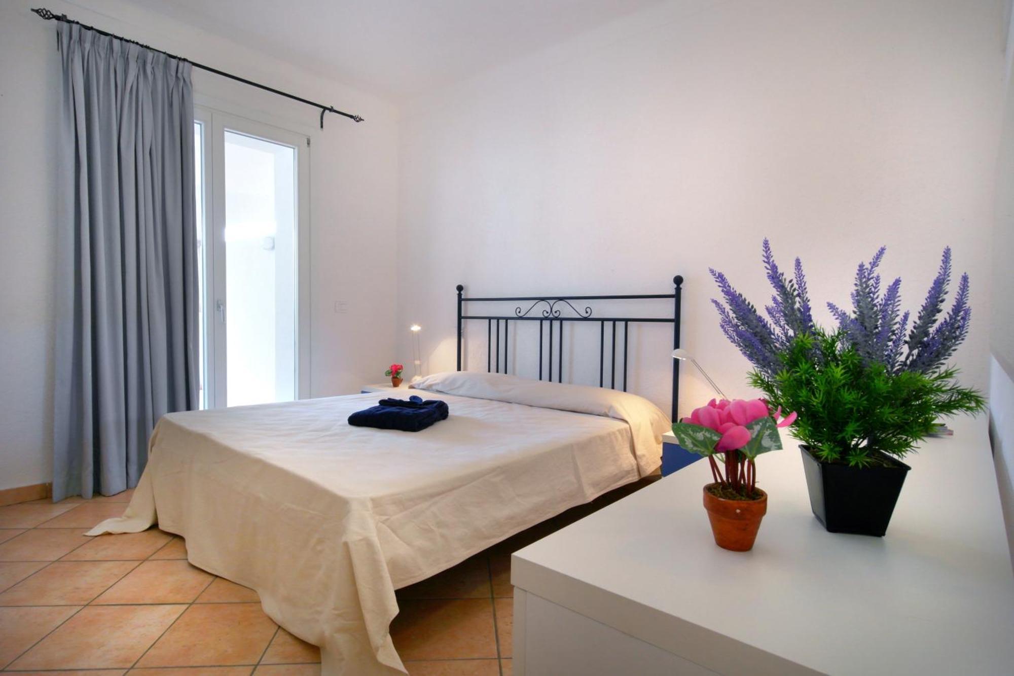Perla Del Porto Apartments Santa Teresa Gallura Exteriör bild