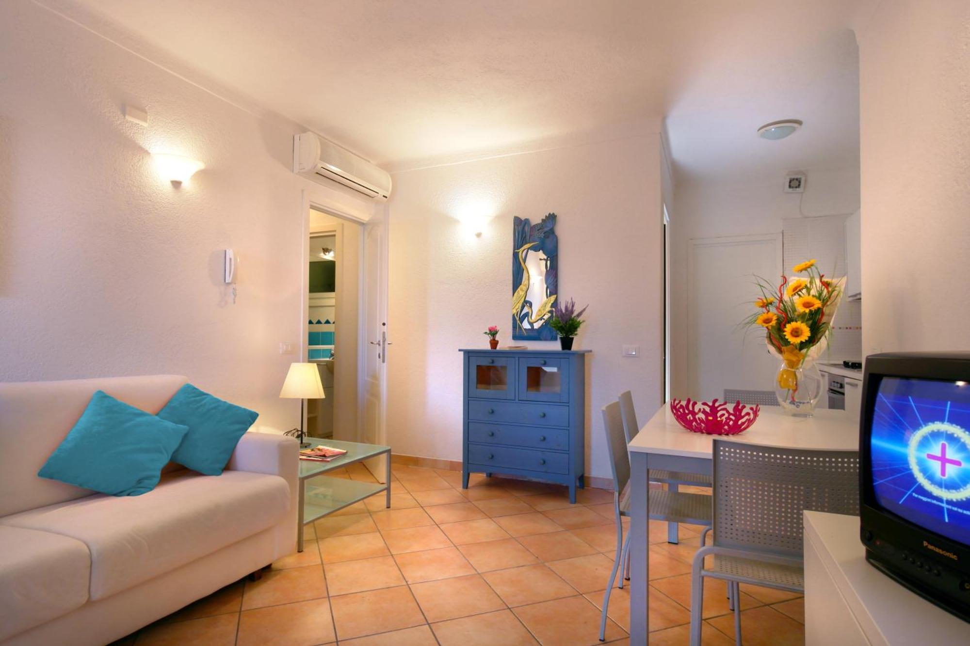 Perla Del Porto Apartments Santa Teresa Gallura Exteriör bild
