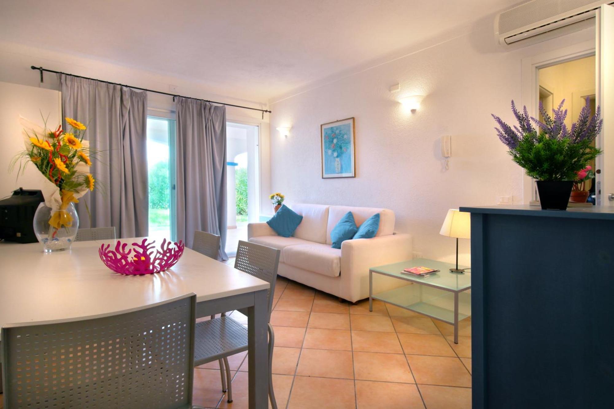 Perla Del Porto Apartments Santa Teresa Gallura Exteriör bild