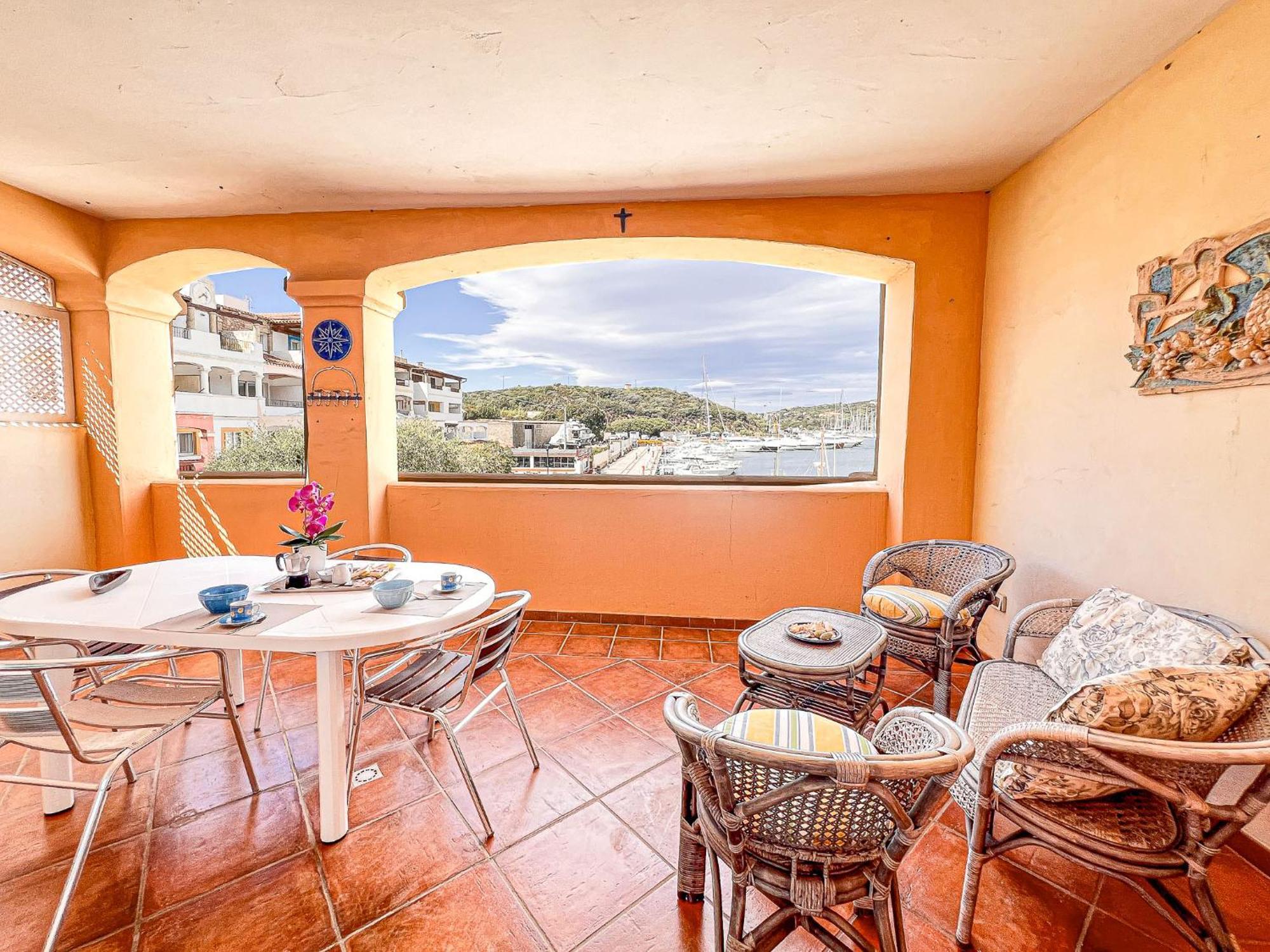 Perla Del Porto Apartments Santa Teresa Gallura Exteriör bild