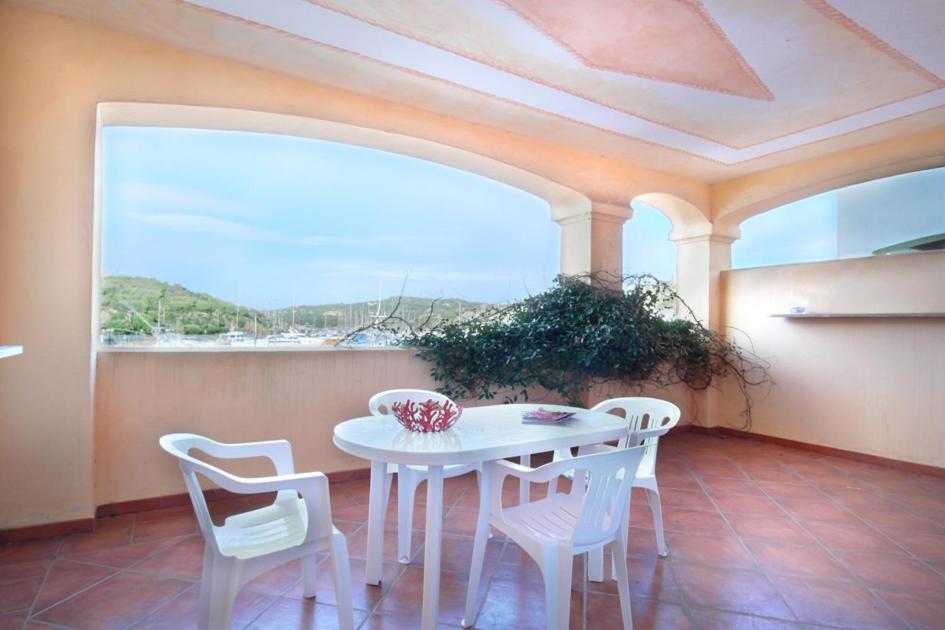 Perla Del Porto Apartments Santa Teresa Gallura Exteriör bild