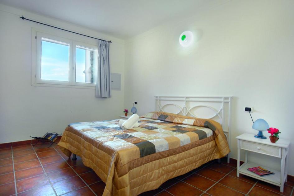 Perla Del Porto Apartments Santa Teresa Gallura Exteriör bild