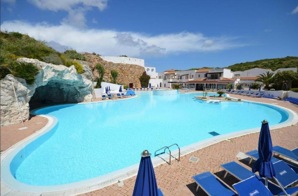Perla Del Porto Apartments Santa Teresa Gallura Exteriör bild