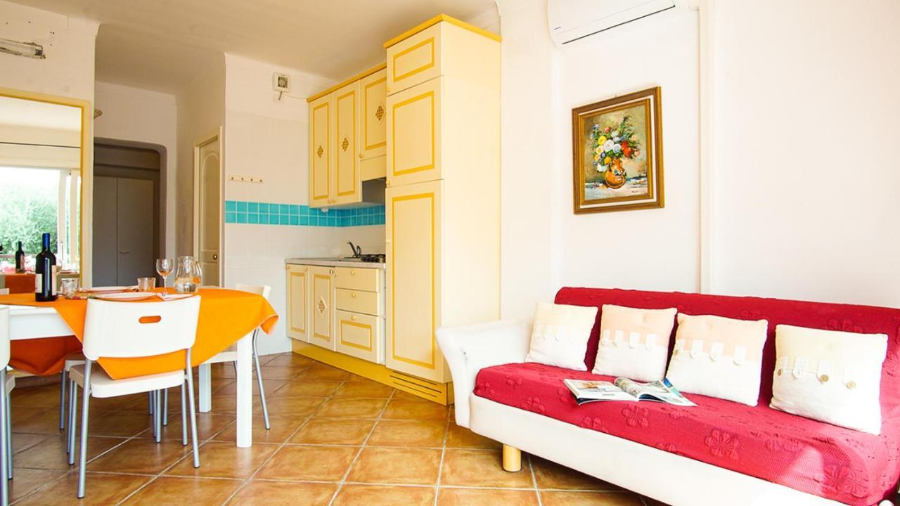 Perla Del Porto Apartments Santa Teresa Gallura Exteriör bild